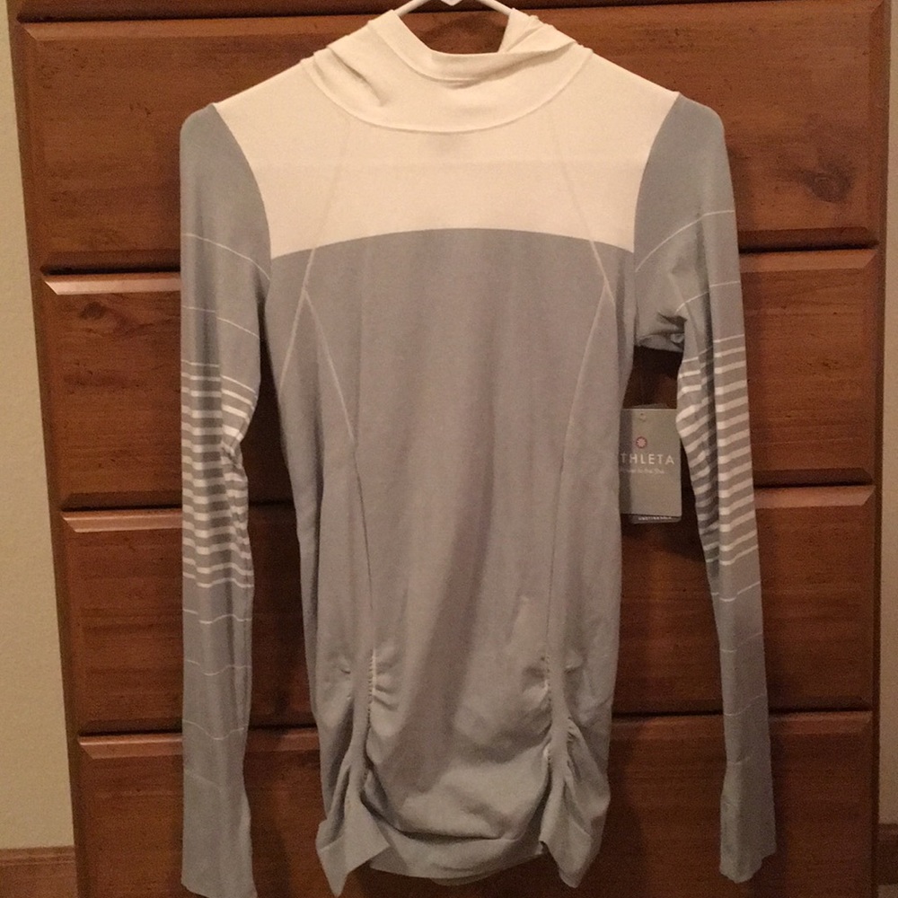 Athleta Long Sleeve Shirt